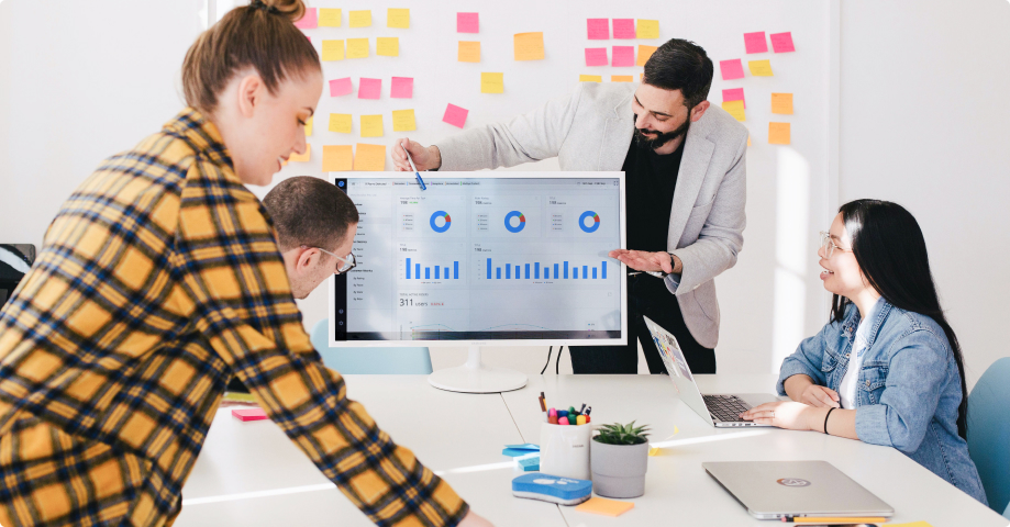 Finetune your logistics with Artificial Intelligence: Locus in the e-commerce supply chain